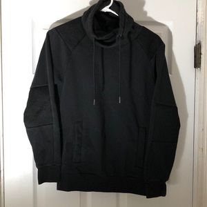 Woman’s all black sweatshirt,athletic